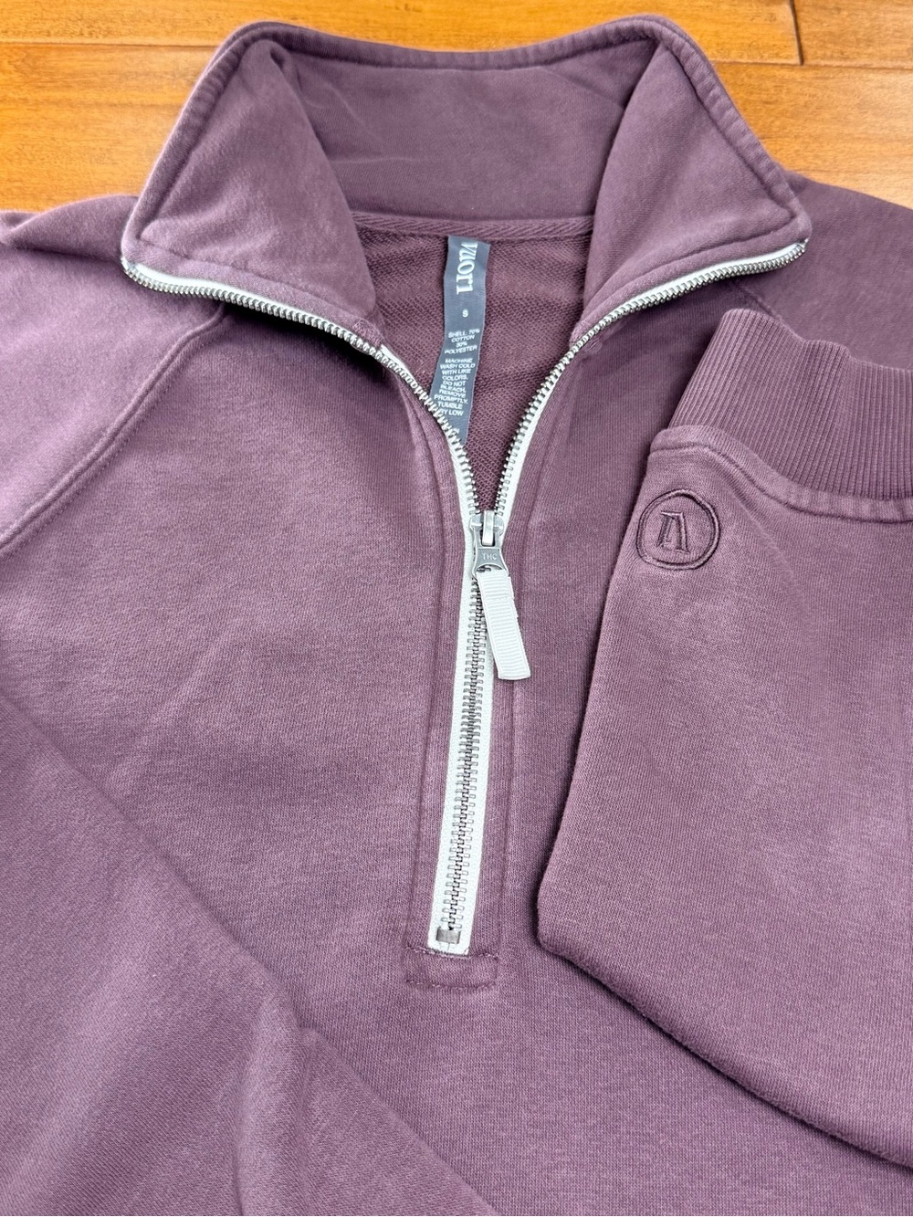 Vuori Sedona Women’s Half Zip Pullover Plum Sweatshirt Size S